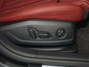 202340 TFSI quattro AӸ g