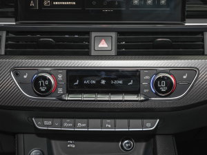 202340 TFSI quattro AӸ {{