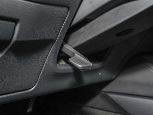 202340 TFSI quattro AӸ п؅^