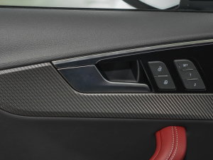 202340 TFSI quattro AӸ п؅^