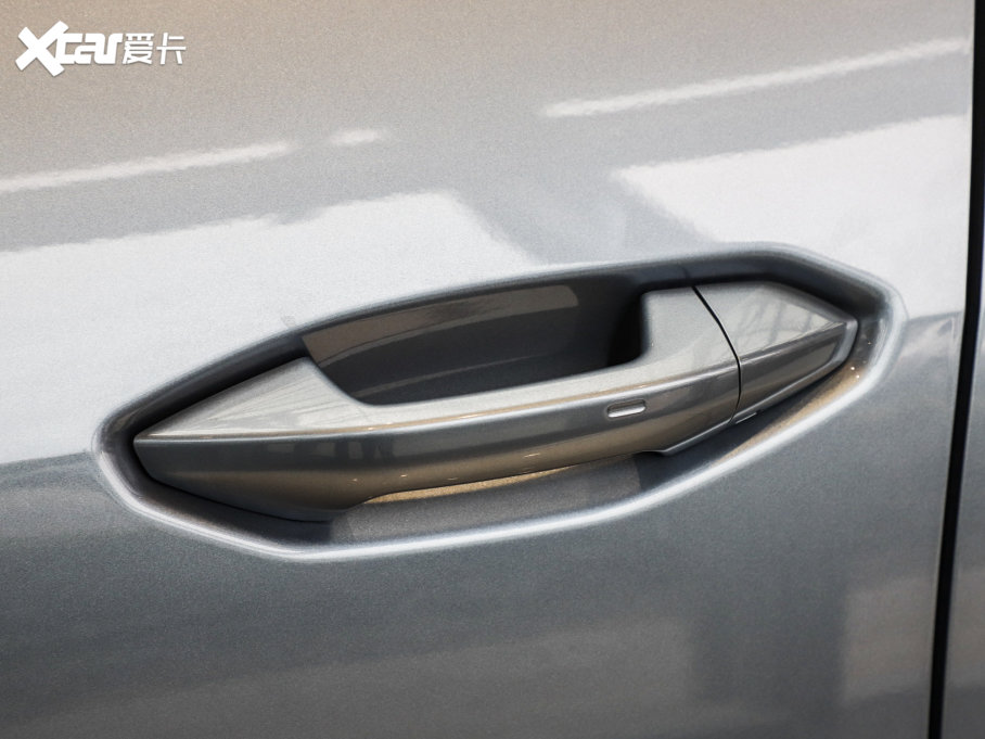 2023WQ4 e-tron 40 e-tron (chung)а