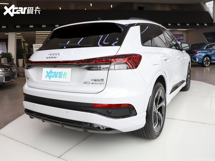 2023WQ4 e-tron 40 e-tron (chung)ҹ