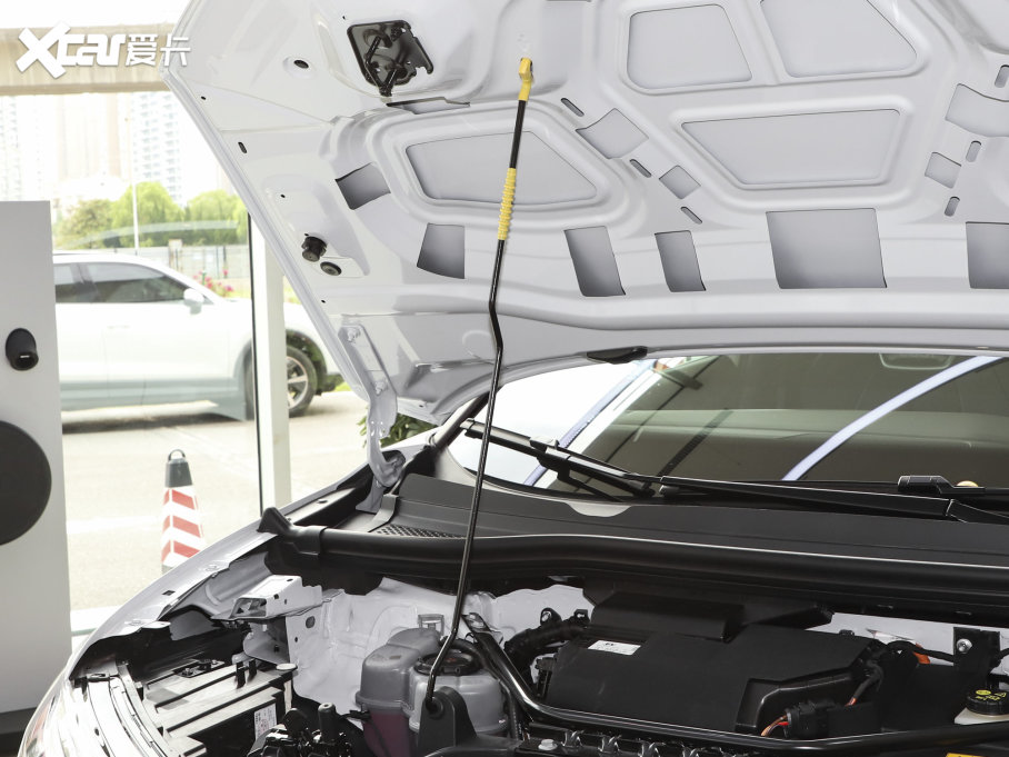 2023WQ4 e-tron 40 e-tron ҹ