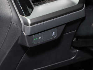 202340 e-tron а п؅^