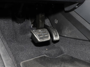 202340 e-tron а п؅^