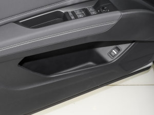 202340 e-tron ҹ ǰTg