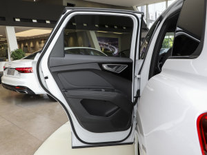 202340 e-tron ҹ ܇T