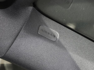 202340 e-tron ҹ п؅^