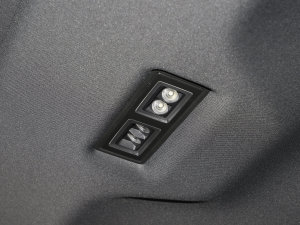 202340 e-tron ҹ п؅^