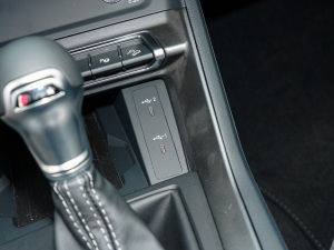 202445 TFSI quattro rЄӸ п؅^