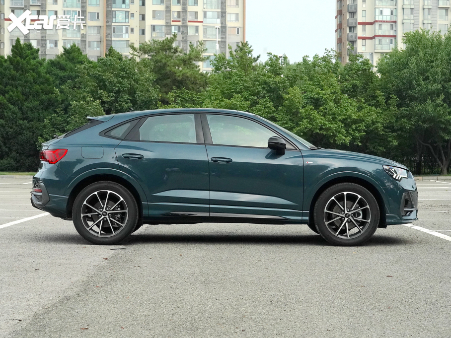 2024WQ3 Sportback 45 TFSI quattro ؄e