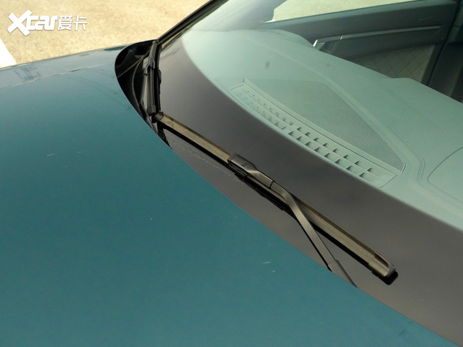 2024WQ3 Sportback 45 TFSI quattro ؄e