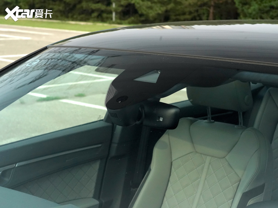 2024WQ3 Sportback 45 TFSI quattro ؄e