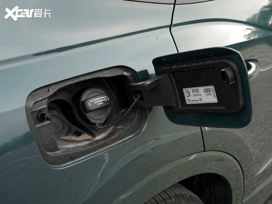 2024WQ3 Sportback 45 TFSI quattro ؄e