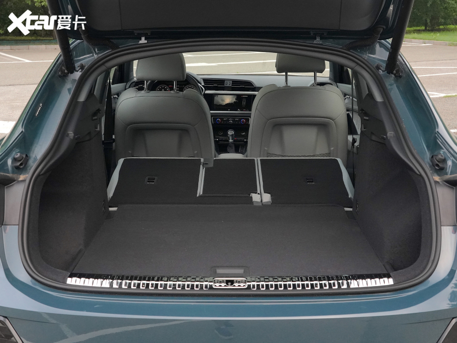 2024WQ3 Sportback 45 TFSI quattro ؄e