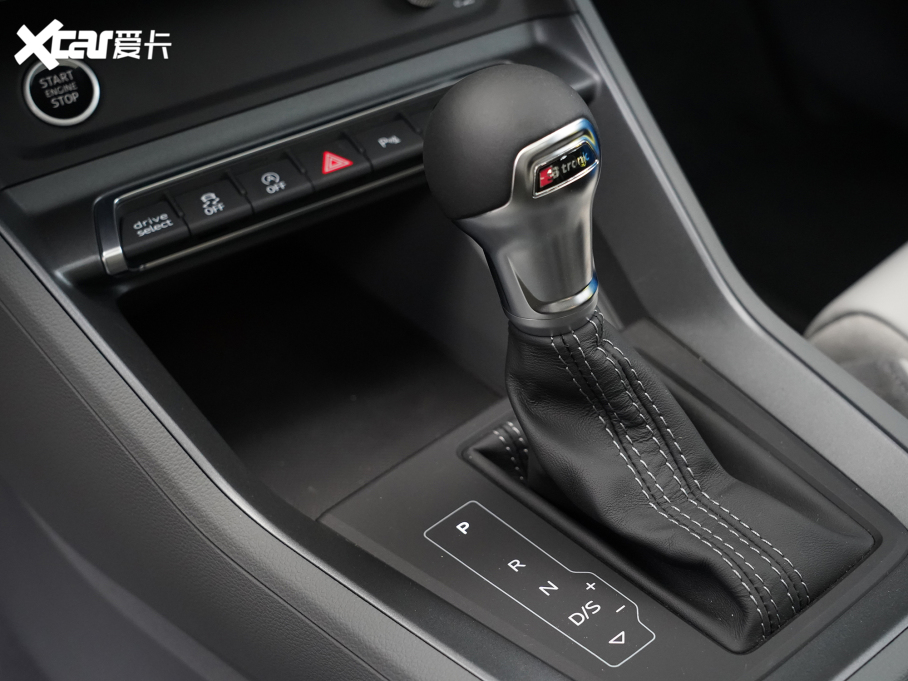 2024WQ3 Sportback 45 TFSI quattro ؄e