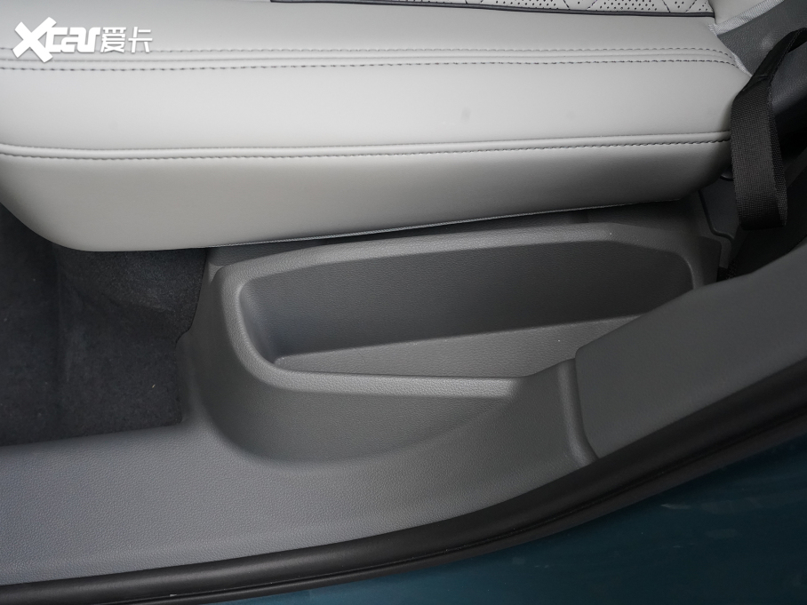 2024WQ3 Sportback 45 TFSI quattro ؄e