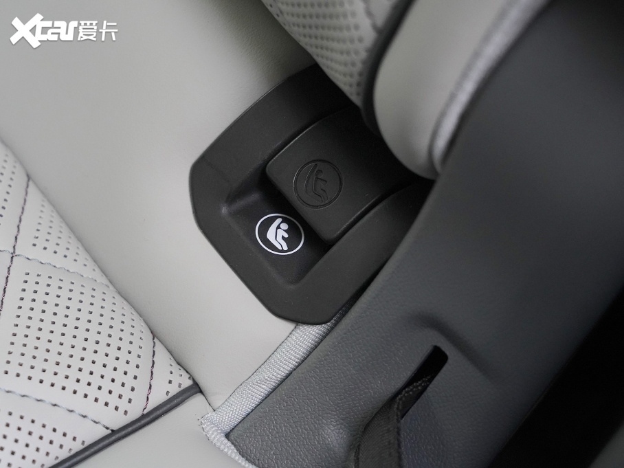 2024?yun)WQ3 Sportback 45 TFSI quattro ؄e