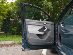 202445 TFSI quattro ؄e п؅^