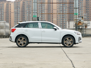 2024款35 TFSI 时尚动感型 正侧（右）