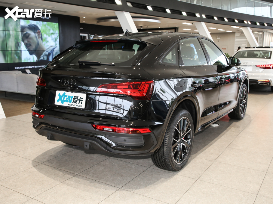 2024µQ5L Sportback 45 TFSI 