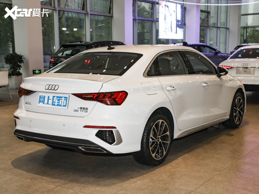2025WA3 Sportback 35TFSI r S line