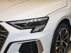 2025Sportback 35TFSI r S line ^