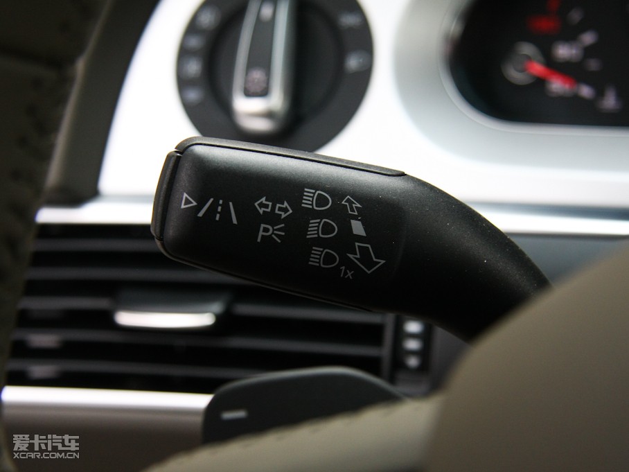 2011WA6L 2.8FSI Ԅ(q)A