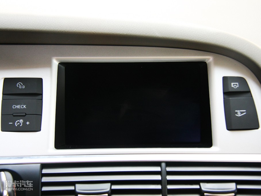 2011WA6L 2.8FSI Ԅ(q)A