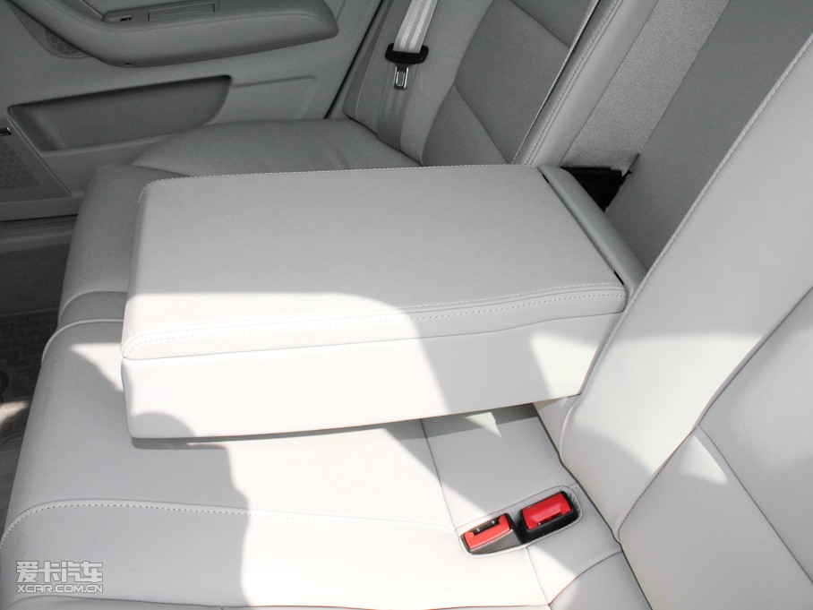 2011WA6L 2.8FSI CVT(q)A