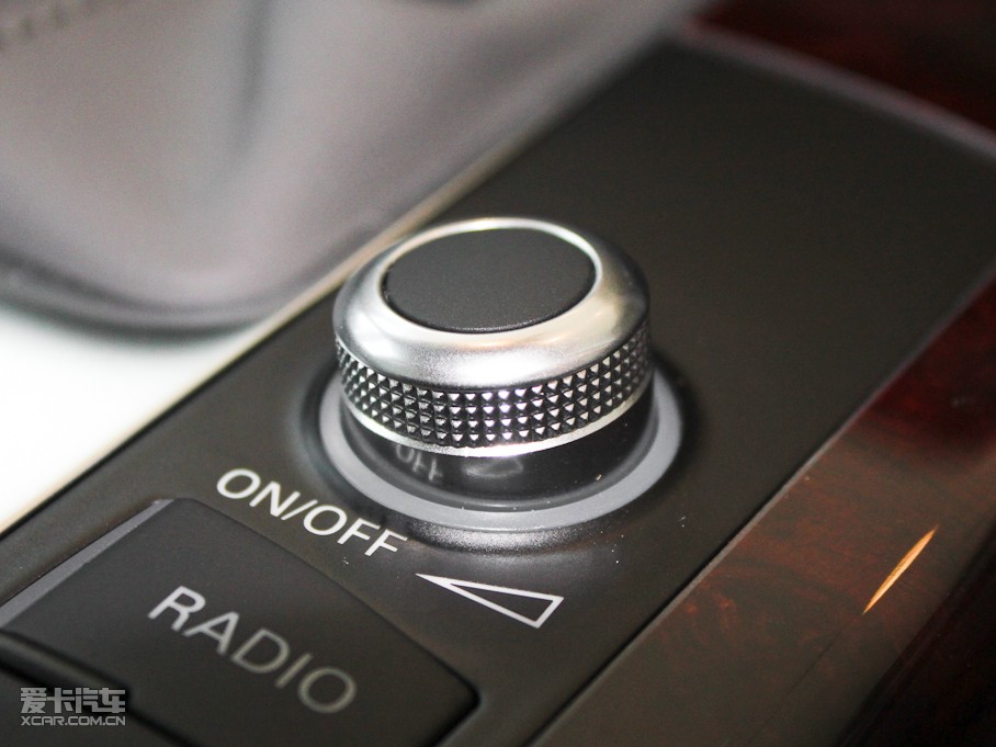 2011?yun)WA6L 2.8FSI CVT(q)A