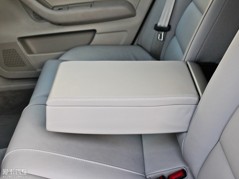 2011WA6L 2.0T CVT(q)m