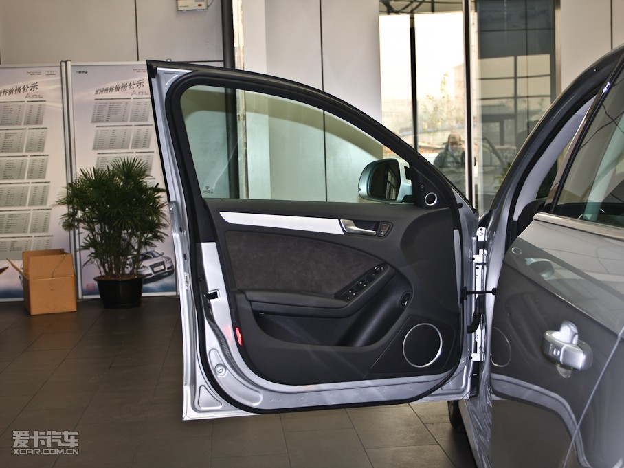 2011WA4L 2.0TFSI CVT\Ӱ