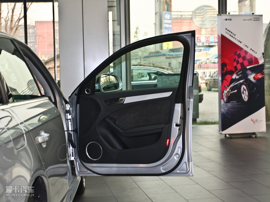 2011WA4L 2.0TFSI CVT\Ӱ