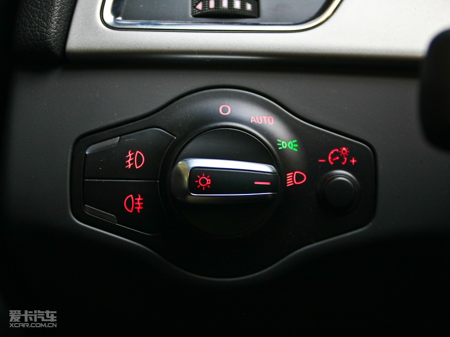 2011?yun)WA4L 2.0TFSI CVT\(yn)(dng)