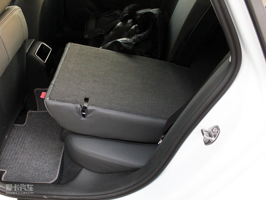 2011WA4L 2.0TFSI CVT˜ʰ