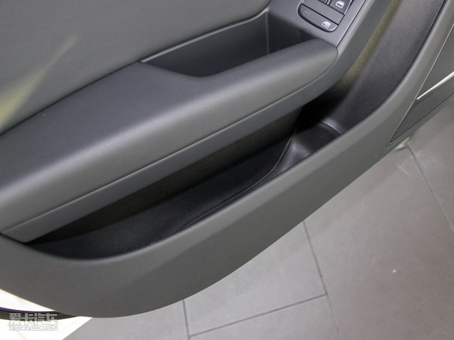 2011WA4L 2.0TFSI CVT˜ʰ