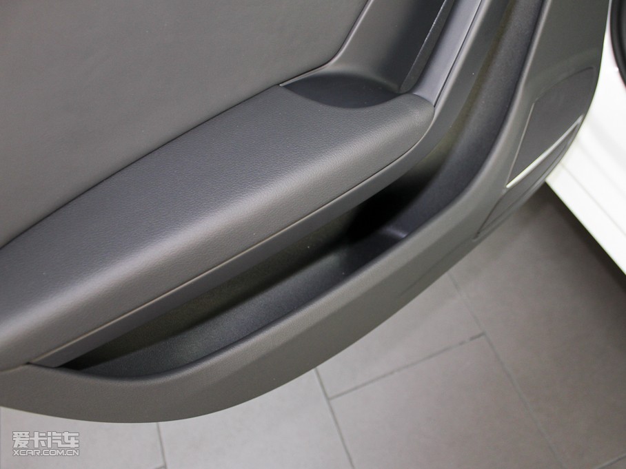 2011WA4L 2.0TFSI CVT˜ʰ