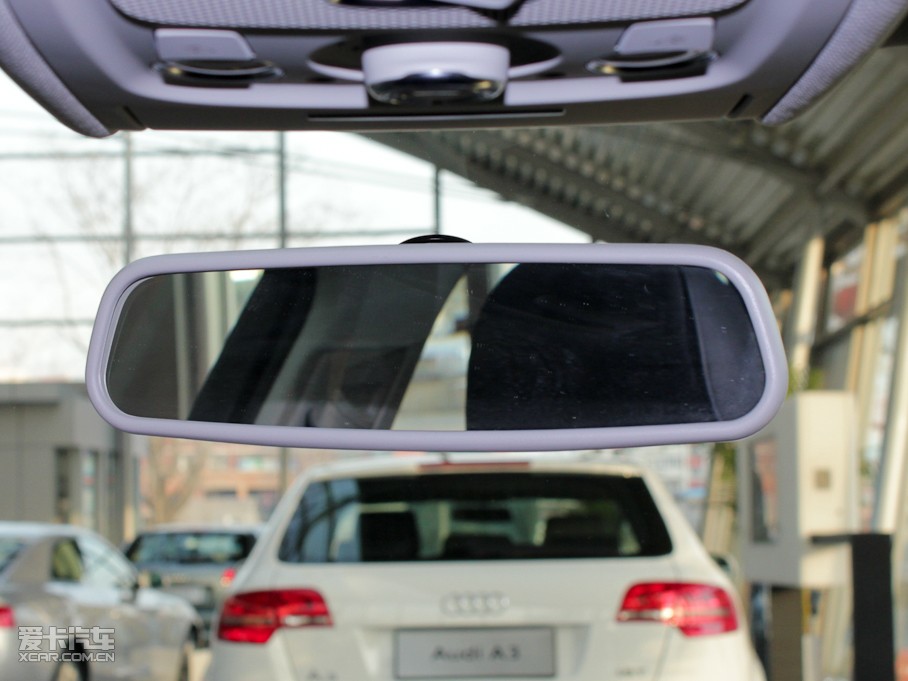 2011WA4L 2.0TFSI CVT˜ʰ