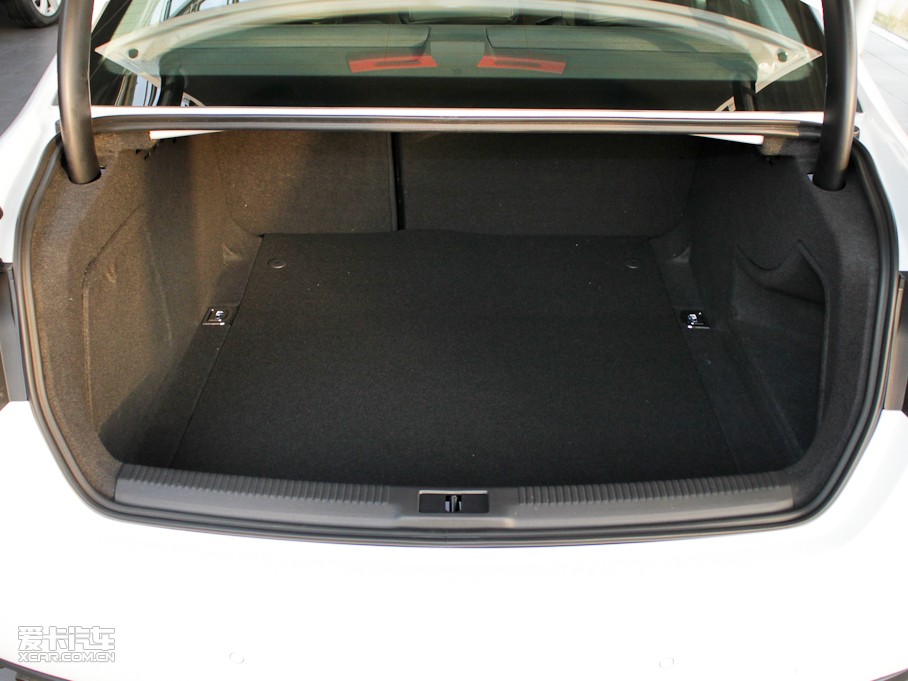 2011WA4L 2.0TFSI CVT˜ʰ