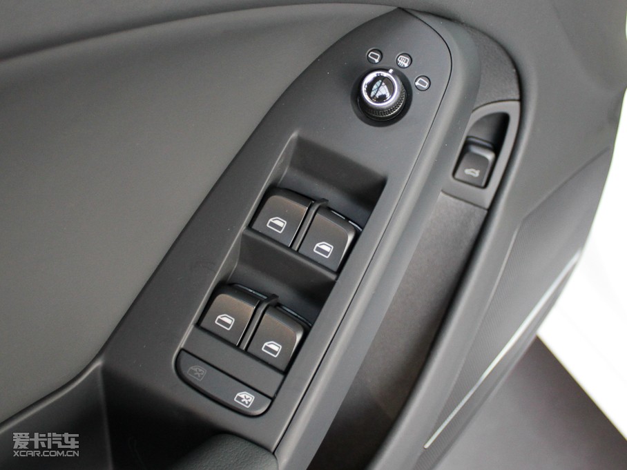 2011WA4L 2.0TFSI CVT˜ʰ