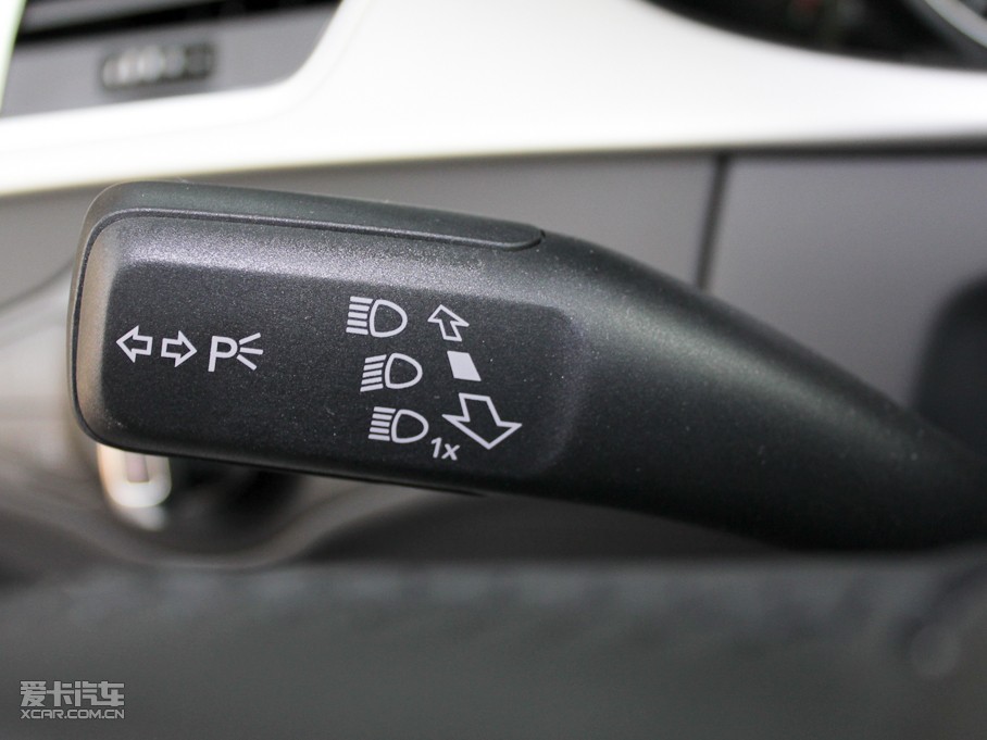 2011WA4L 2.0TFSI CVT˜ʰ