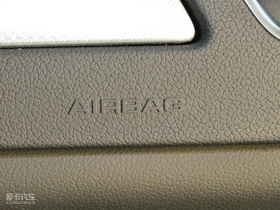 2011WA4L 2.0TFSI CVT˜ʰ