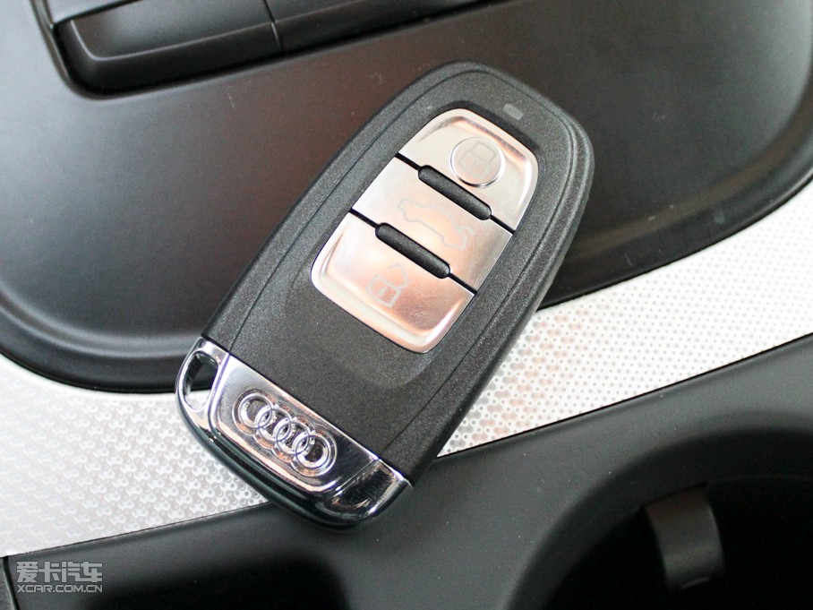 2011WA4L 2.0TFSI CVT˜ʰ