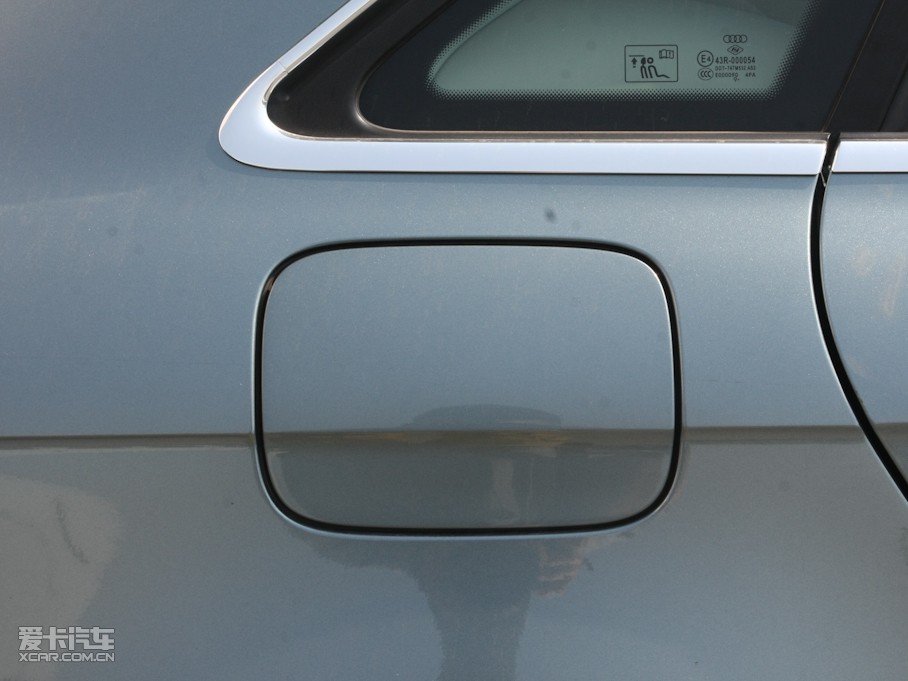 2011?yun)WA4L 2.0TFSI CVTm