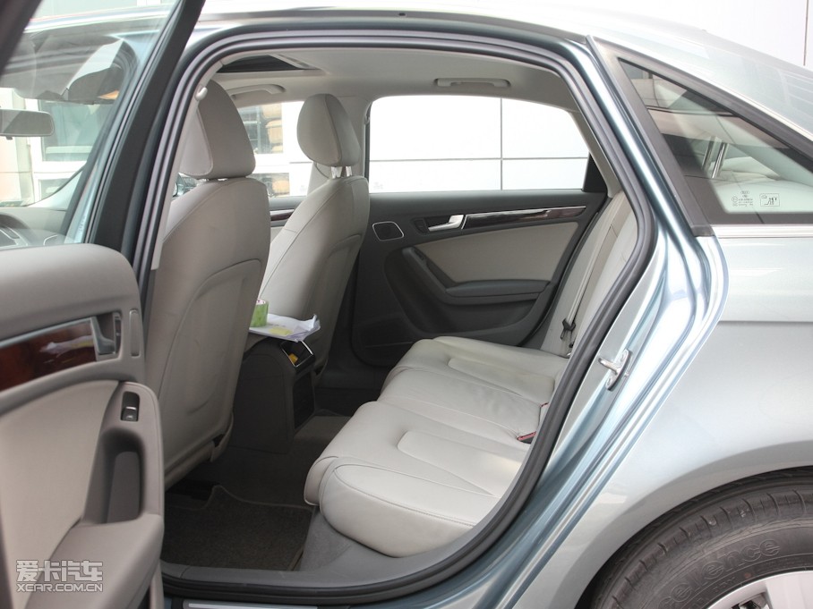 2011?yun)WA4L 2.0TFSI CVTm