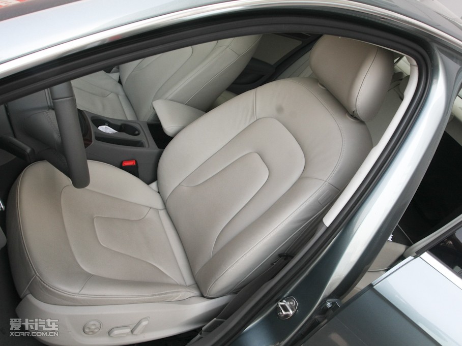 2011?yun)WA4L 2.0TFSI CVTm