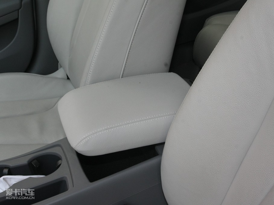 2011?yun)WA4L 2.0TFSI CVTm