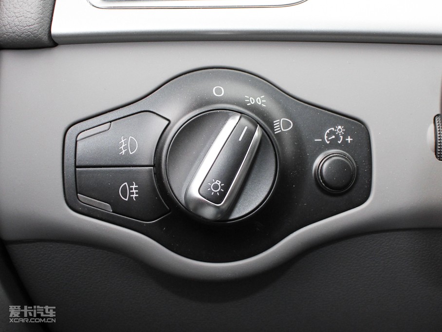 2011?yun)WA4L 1.8TFSI CVTm