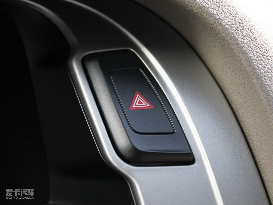 2011?yun)WA4L 2.0TFSI CVTm